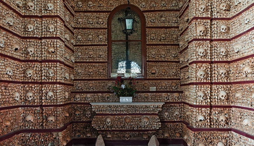 Church "Nossa Senhora do Carmo" & Chapel of Bones